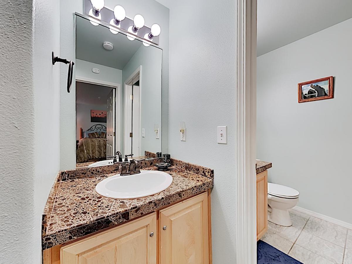 New Listing! Bay-View Beauty With Private Balcony Condo Lincoln City Exterior foto